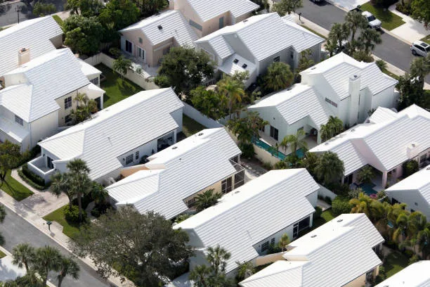 Importance of the best roof for hurricane.