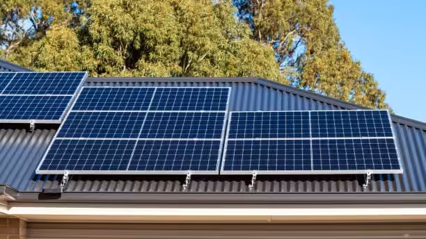 Can you put solar panels on a metal roof? Learn the compatability